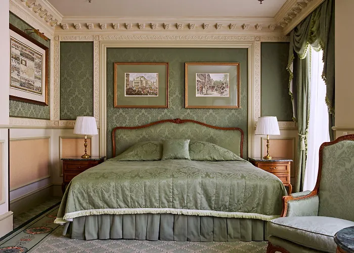 Hotel Eurostars Grand 5*