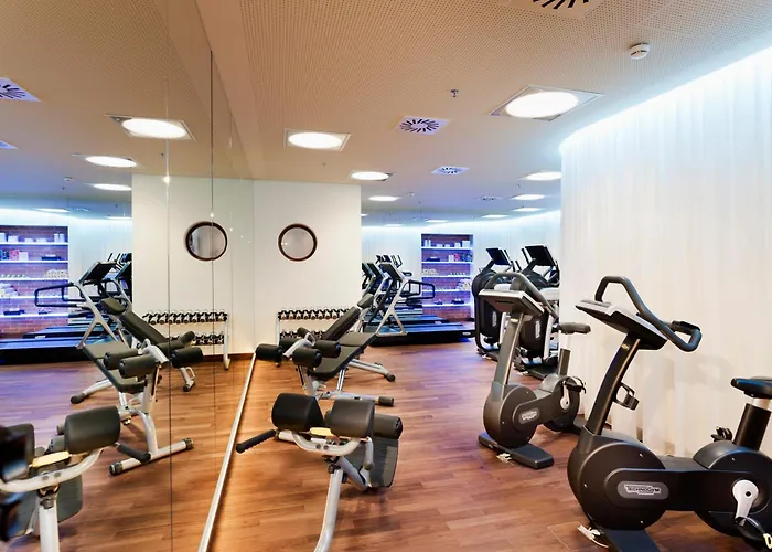Hotel Eurostars Grand 5*