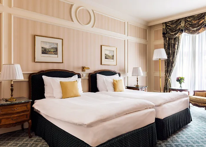 Hotel Eurostars Grand 5*