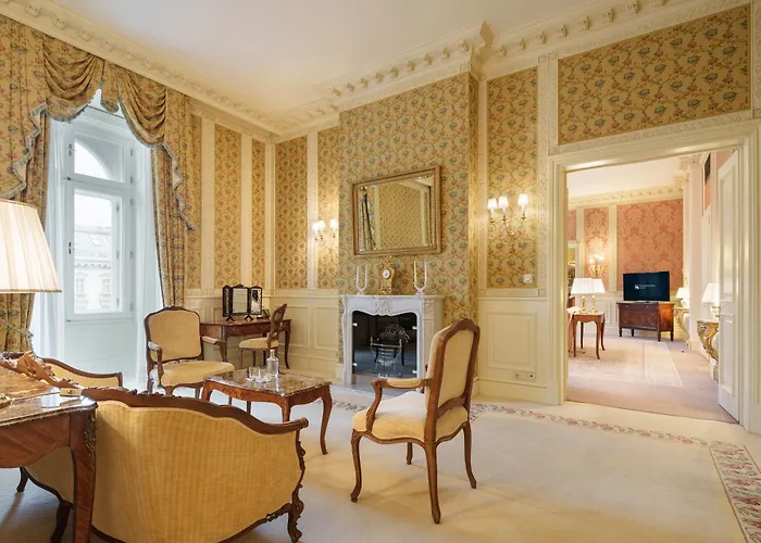 Hotel Eurostars Grand 5*