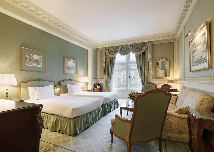 Eurostars Grand Hotel