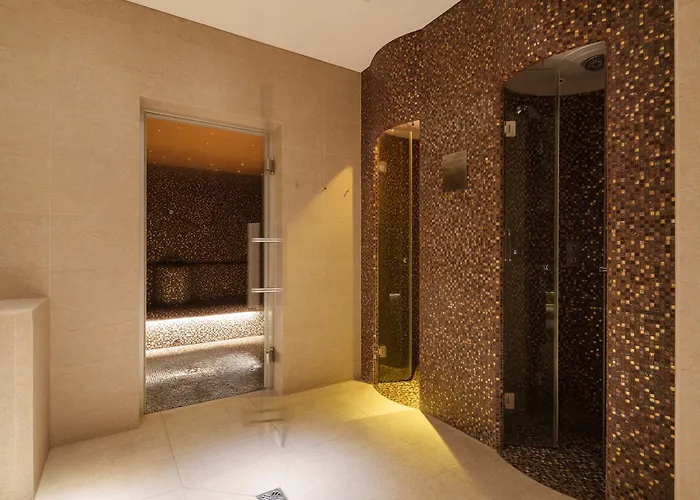 Eurostars Grand Ξενοδοχείο 5*