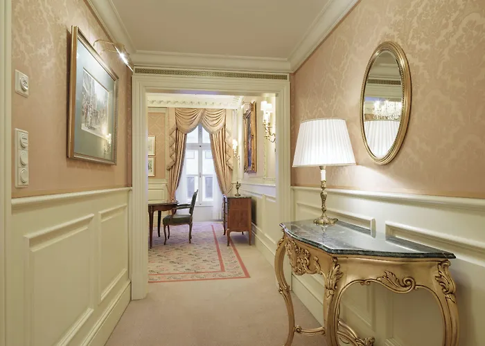 Eurostars Grand